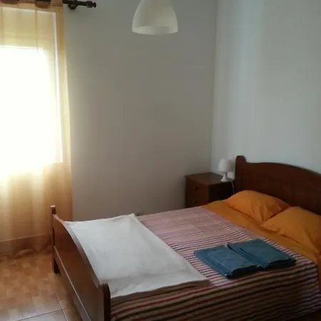 Mira *